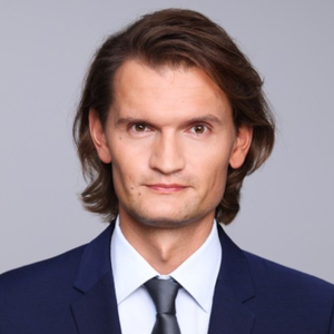 Piotr Jaskiewicz (Counsel at Baker McKenzie)